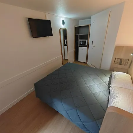 Premiere Classe Lille Sud - Douai 쿠인시