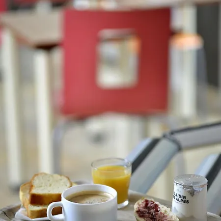 호텔 Premiere Classe Lille Sud - Douai 4*