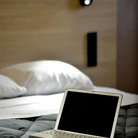 Premiere Classe Lille Sud - Douai 4*