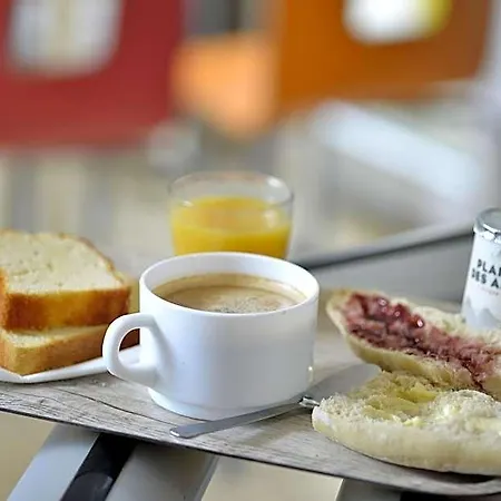 Hotel Premiere Classe Lille Sud - Douai 4*
